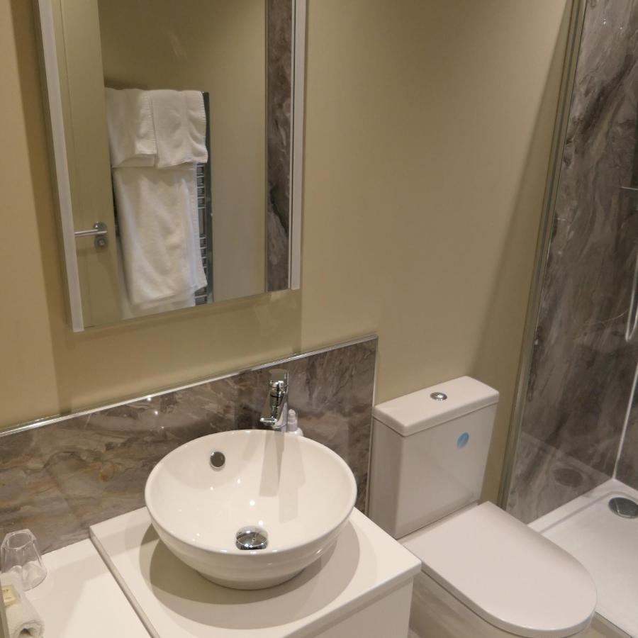 パース Kirkland Bed & Breakfast エクステリア 写真