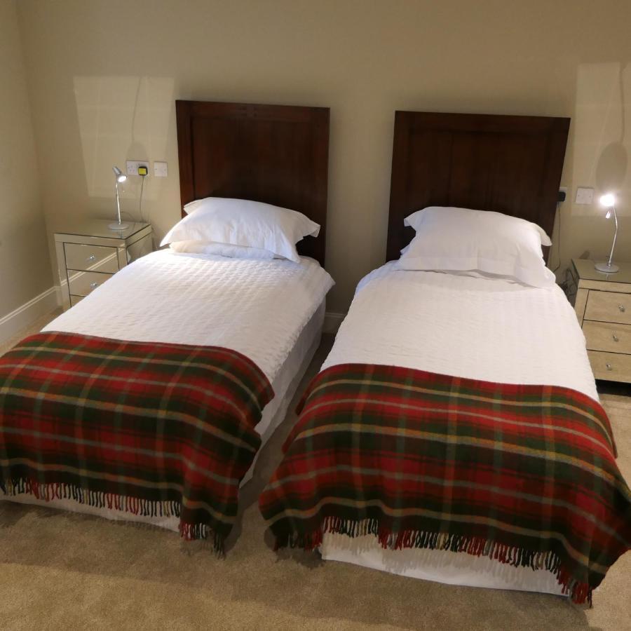 パース Kirkland Bed & Breakfast エクステリア 写真